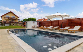 Stunning Home In Velika With Heated Swimming Pool